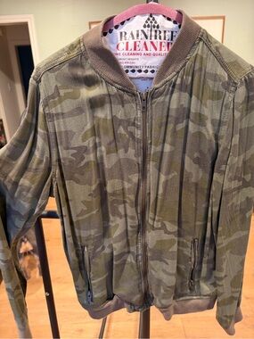 Mossimo Supply Co. Olive Green Camo Bomber Jacket